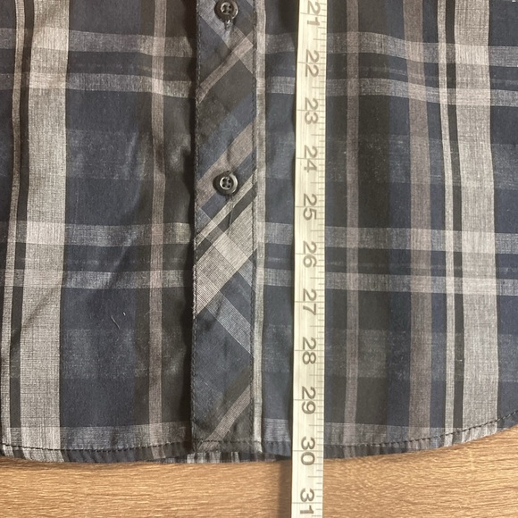 Mens Rock & Republic Large Black & Gray Button Down Shirt - Picture 6 of 8